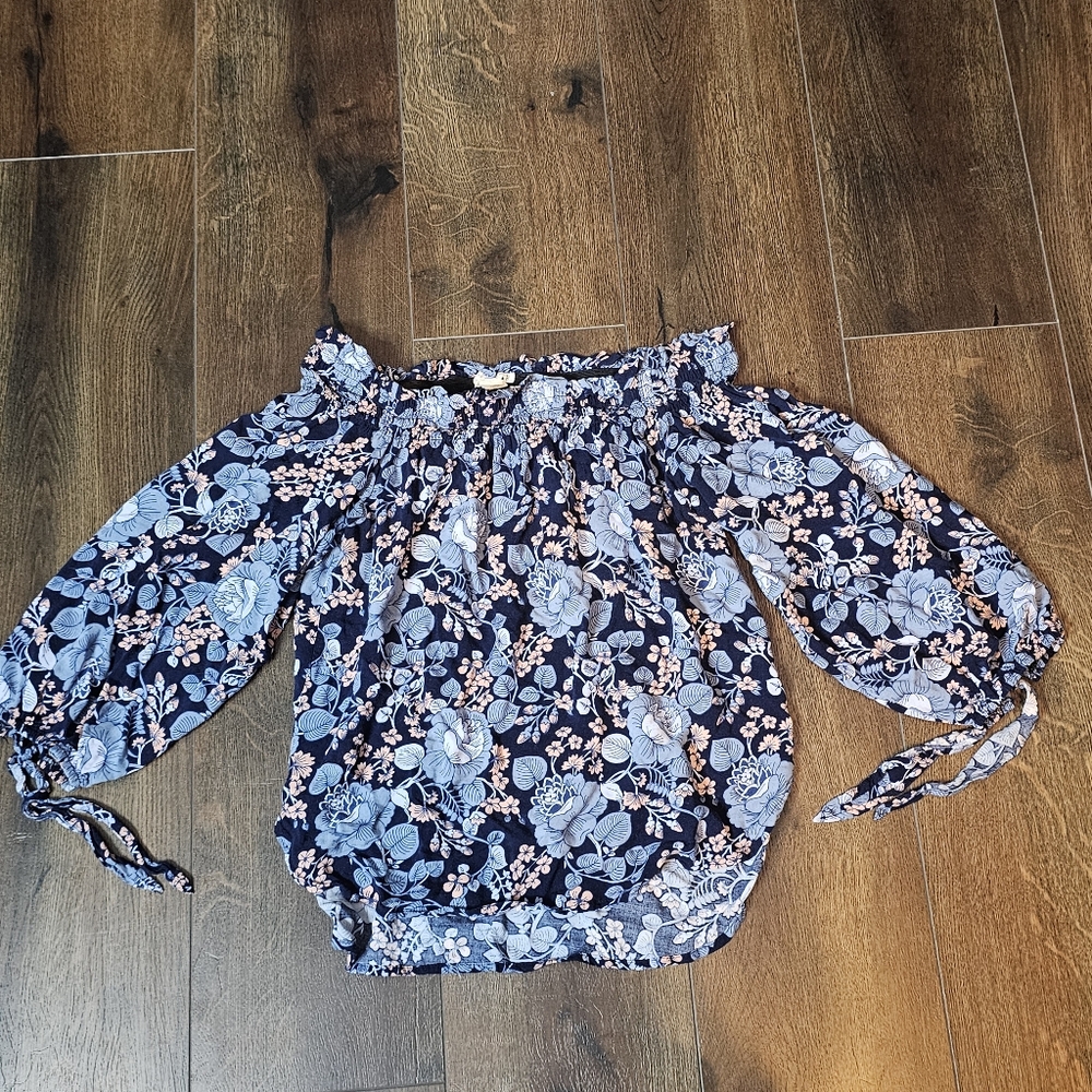 Seven7 Floral Off-Shoulder Blouse - Navy and Light Blue - Picture 5 of 10